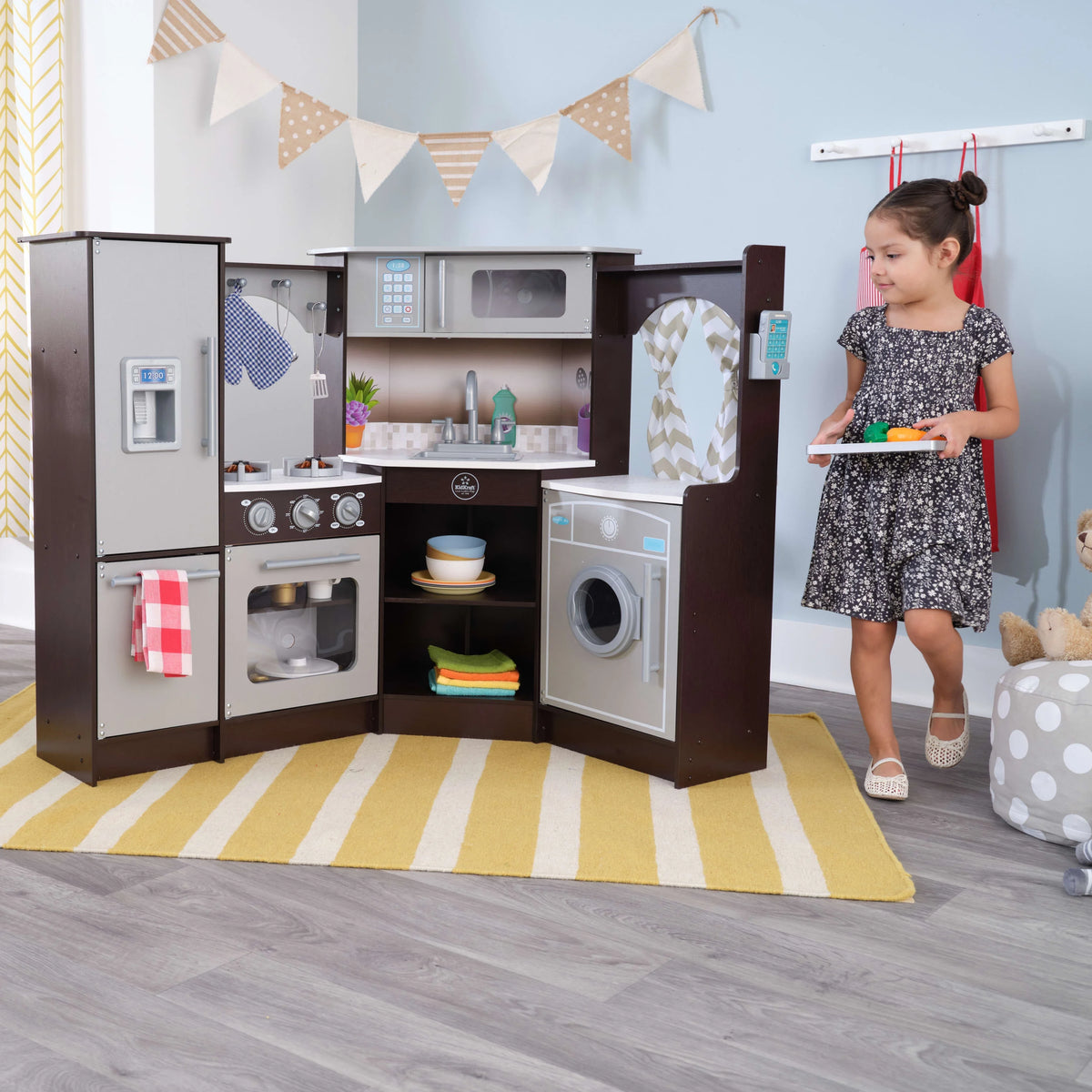 Espresso Corner Play Kitchen with Lights & Sounds K92849