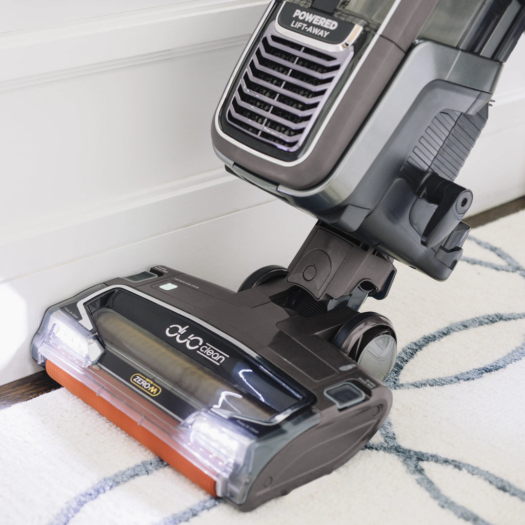 Powered Lift-Away Upright Vacuum with DuoClean Self-Cleaning Z22580