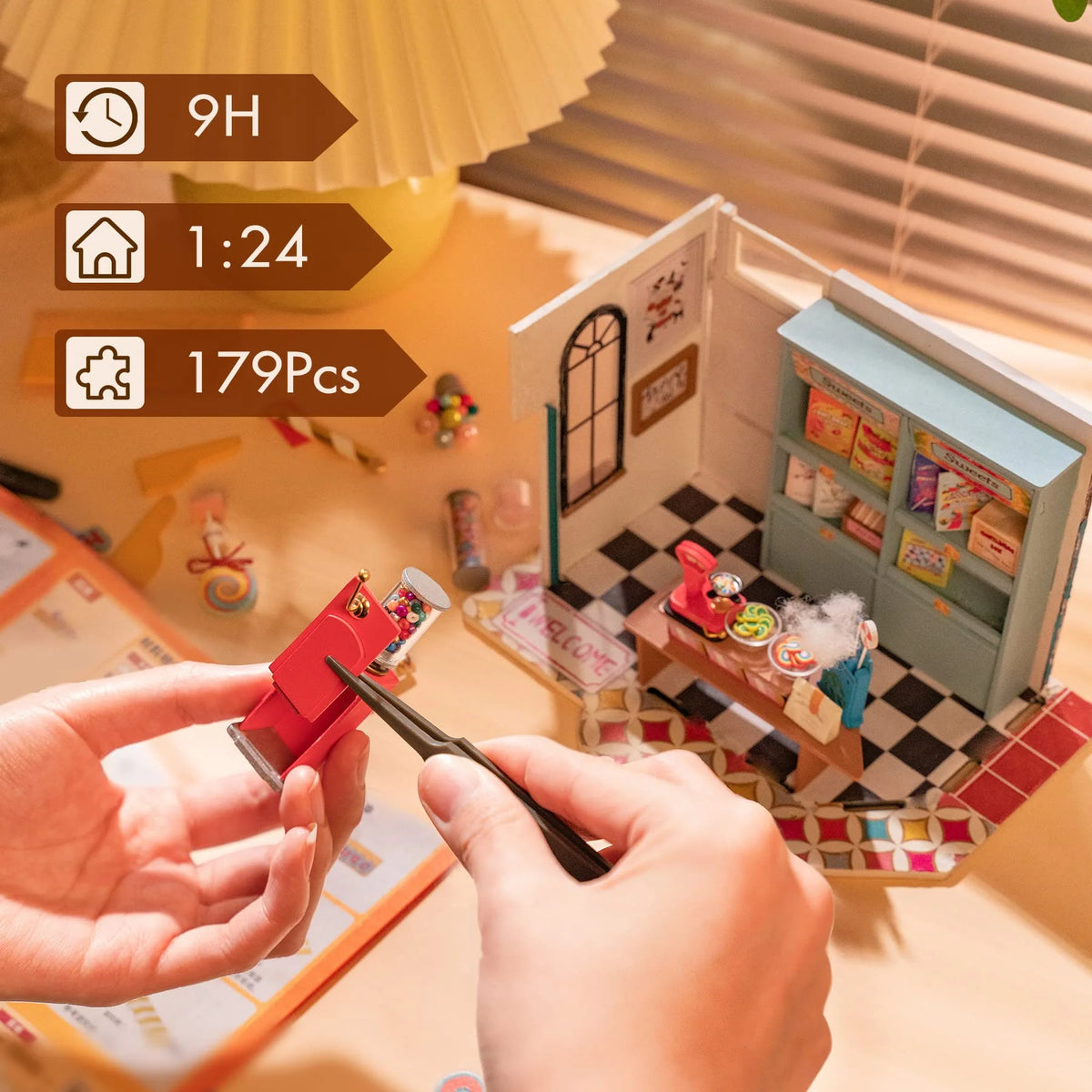 DIY Miniature House Kit 1:24 Scale Y37986