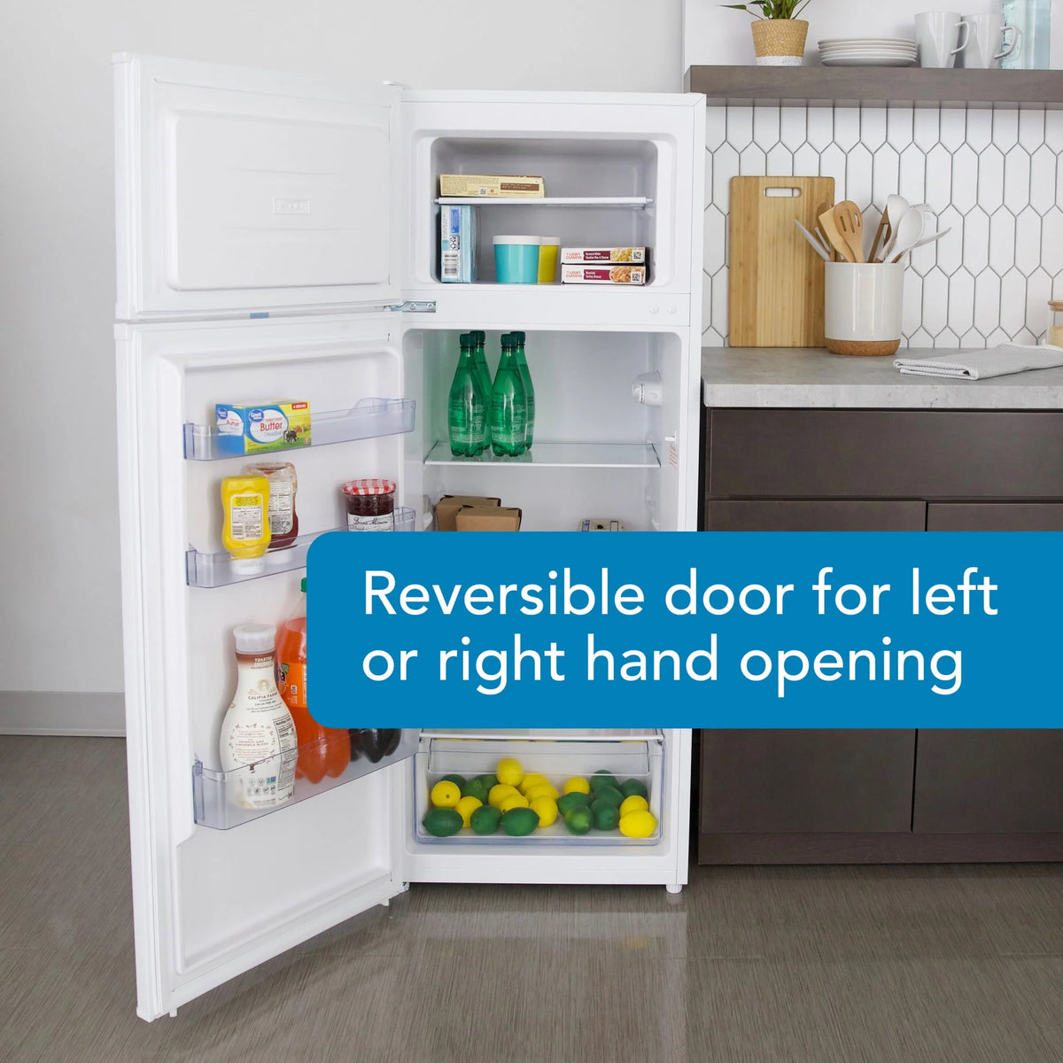 White Top Freezer Refrigerator A65881
