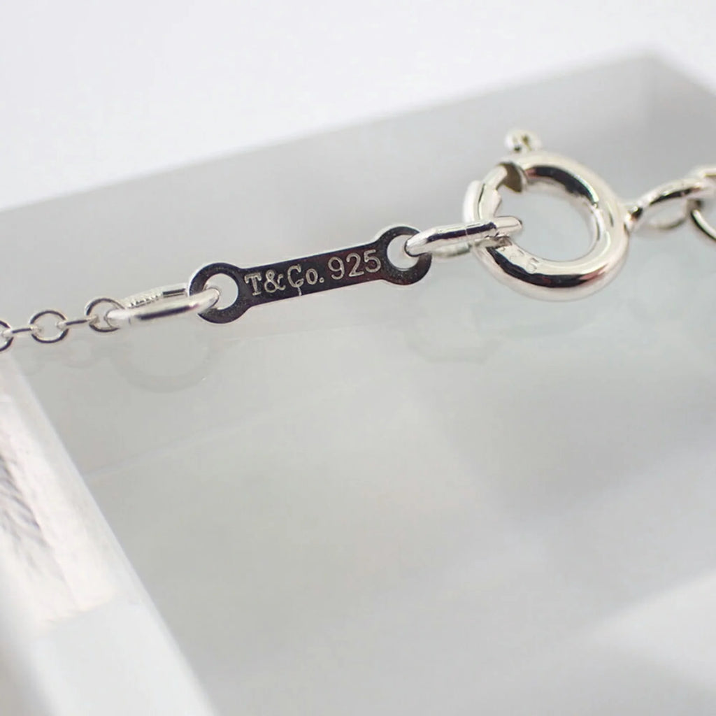 925 Tender Heart Kiss Pendant Necklace W2151