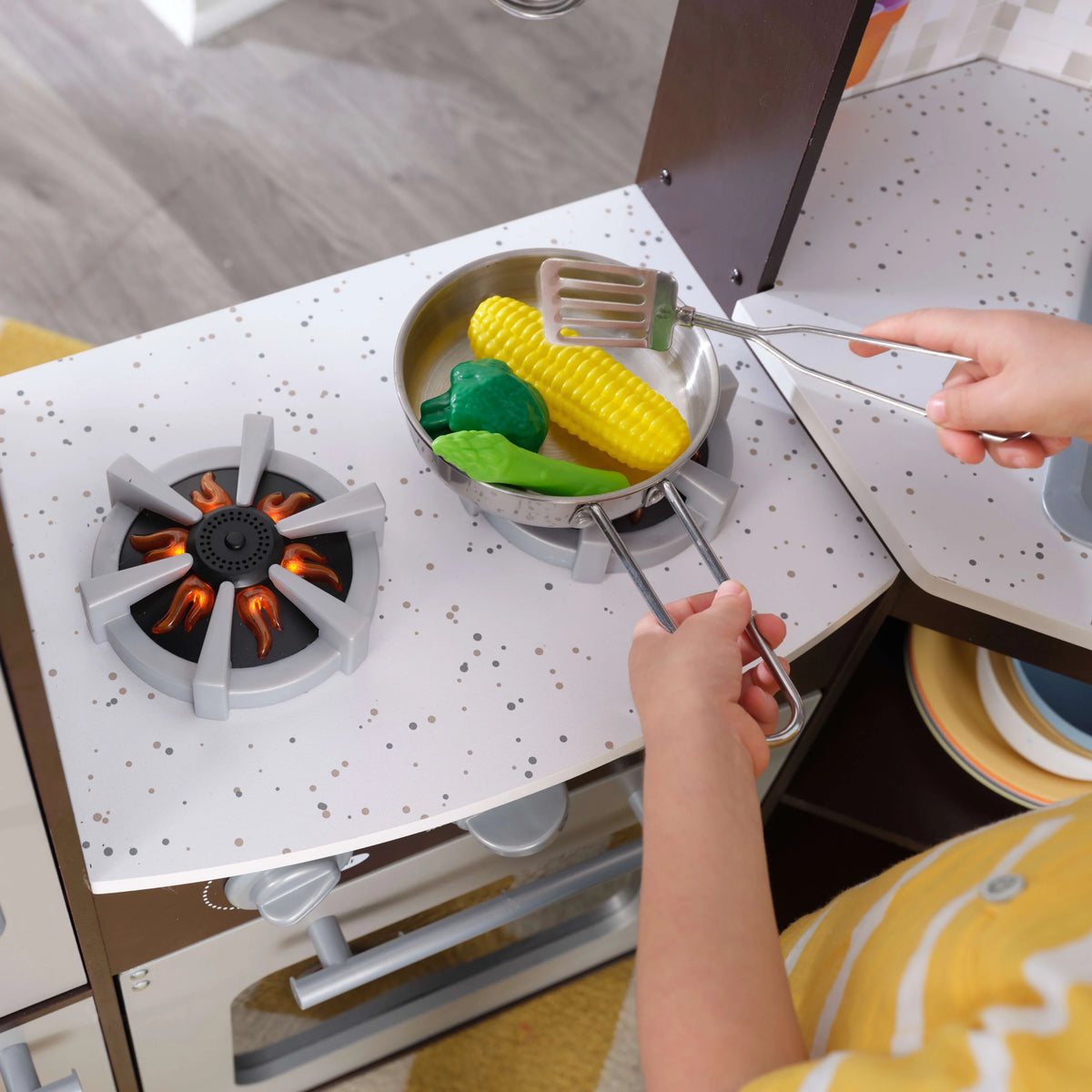 Espresso Corner Play Kitchen with Lights & Sounds K92849