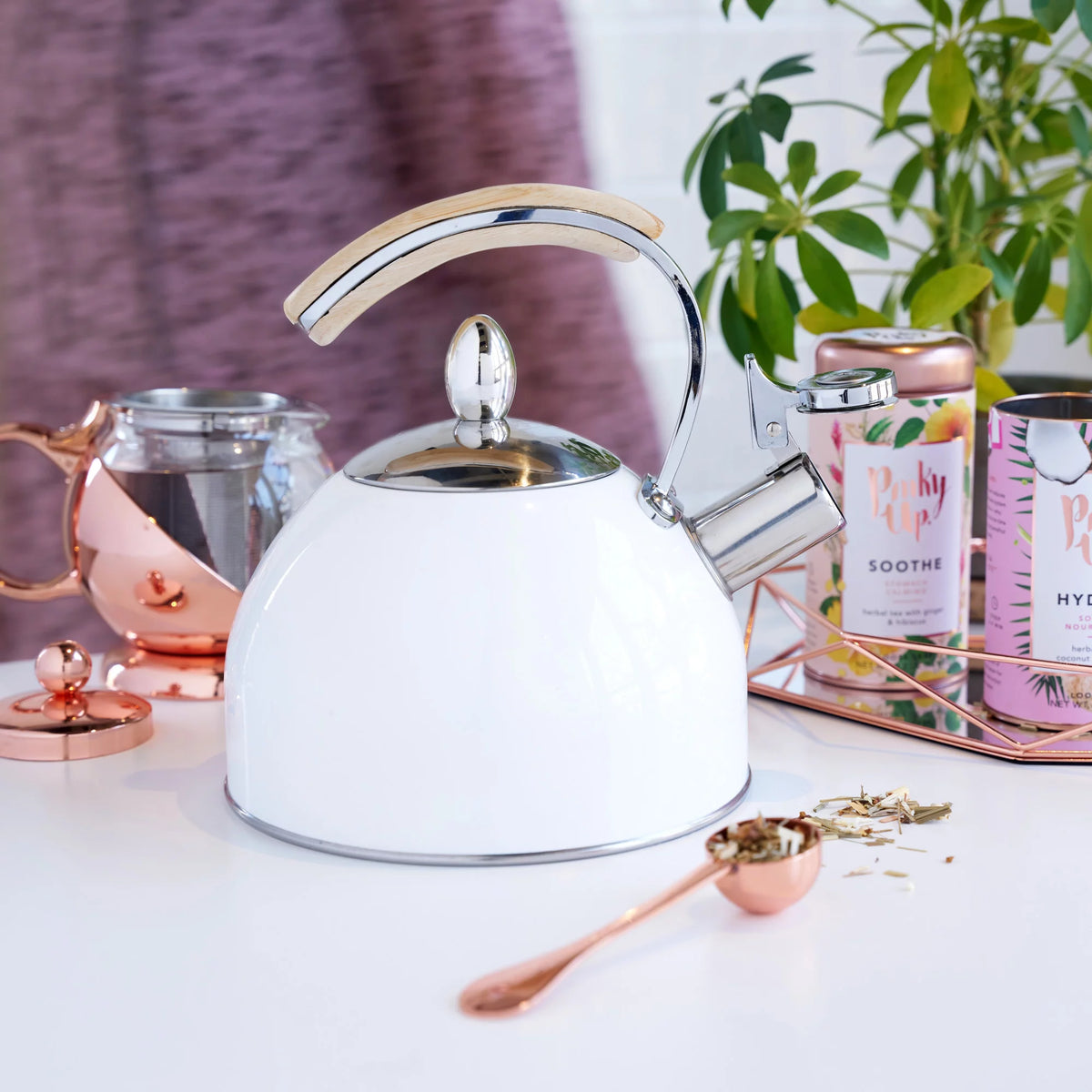 Gold Stainless Steel Whistling Tea Kettle Q5530