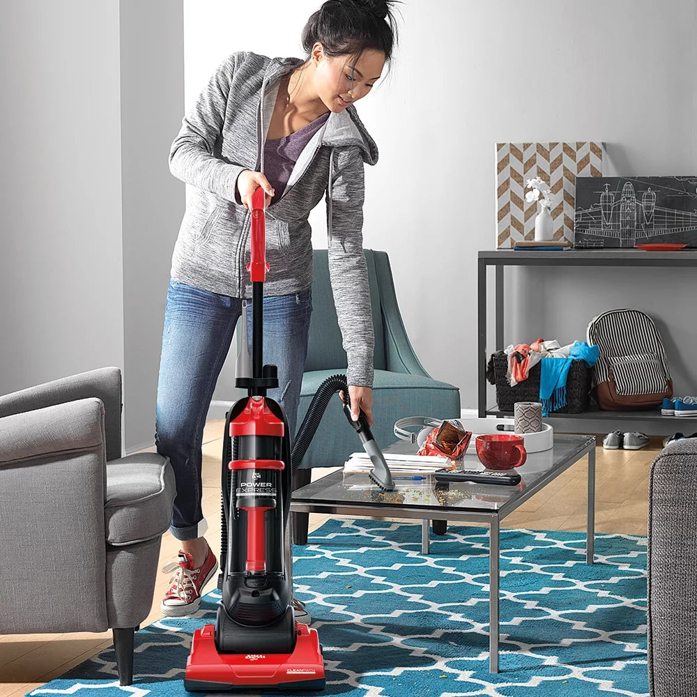 Upright Bagless Vacuum G852