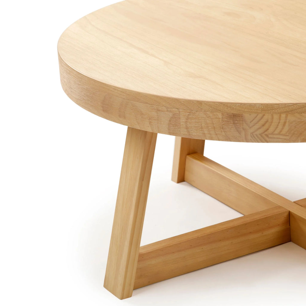 Round 30 Inch Coffee Table W532698