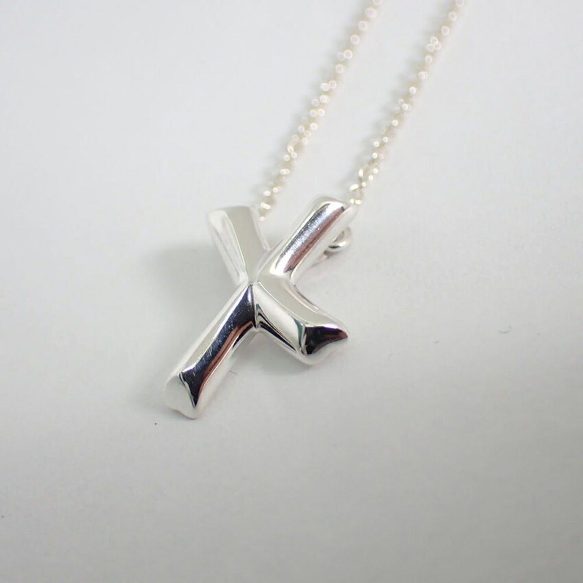 925 Tender Heart Kiss Pendant Necklace W2151