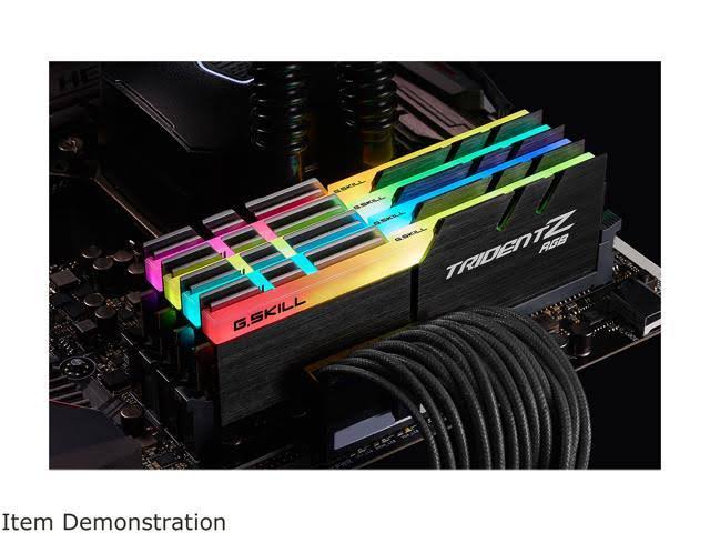 32GB (4 x 8GB) DDR4 SDRAM M170