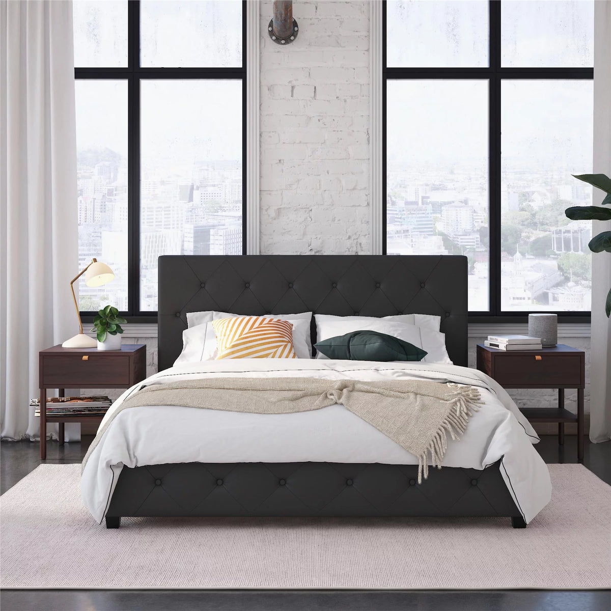 Queen Gray Faux Leather Upholstered Platform Bed N277059