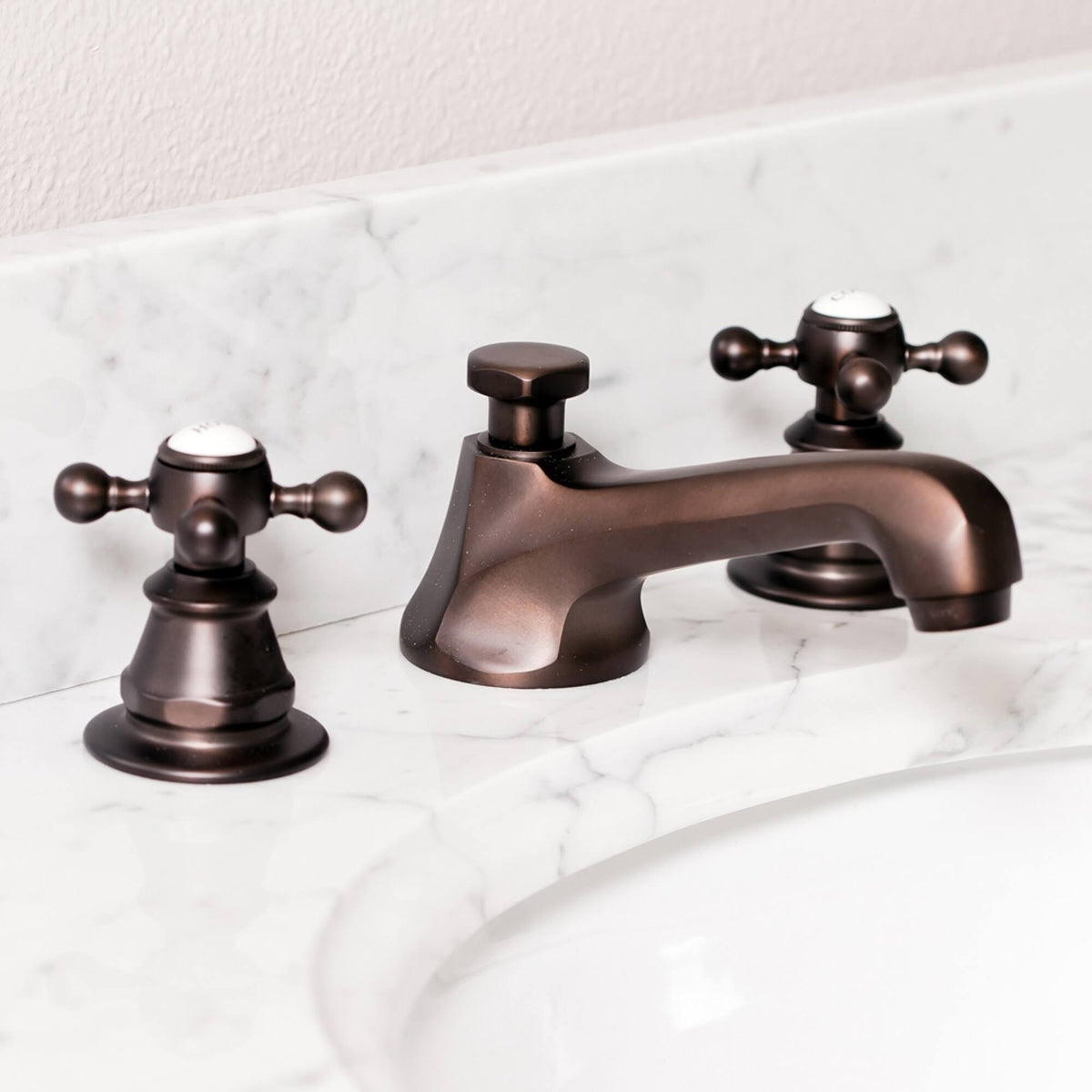 Bronze Widespread Lavatory Faucet with Pop-Up Drain D995