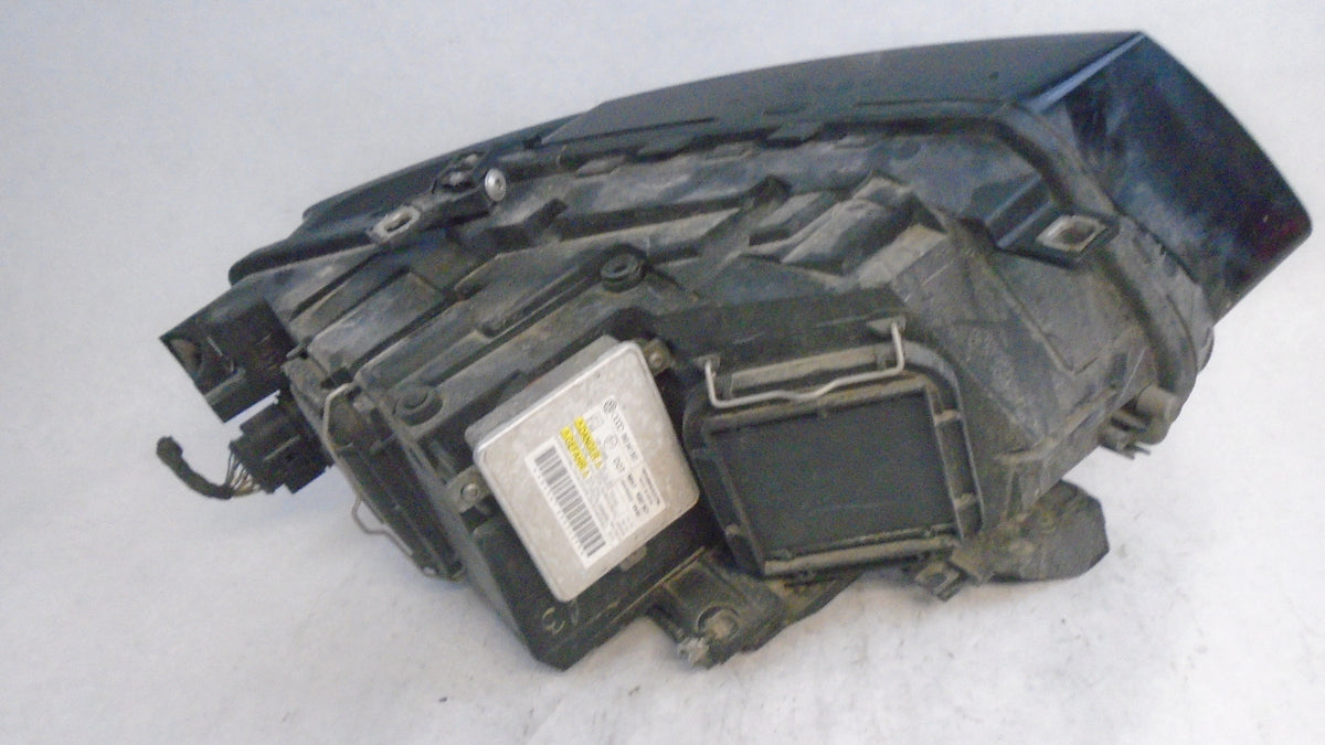 Pre-Owned Audi Q5 Left Driver Xenon HID Head Light Lamp B13738