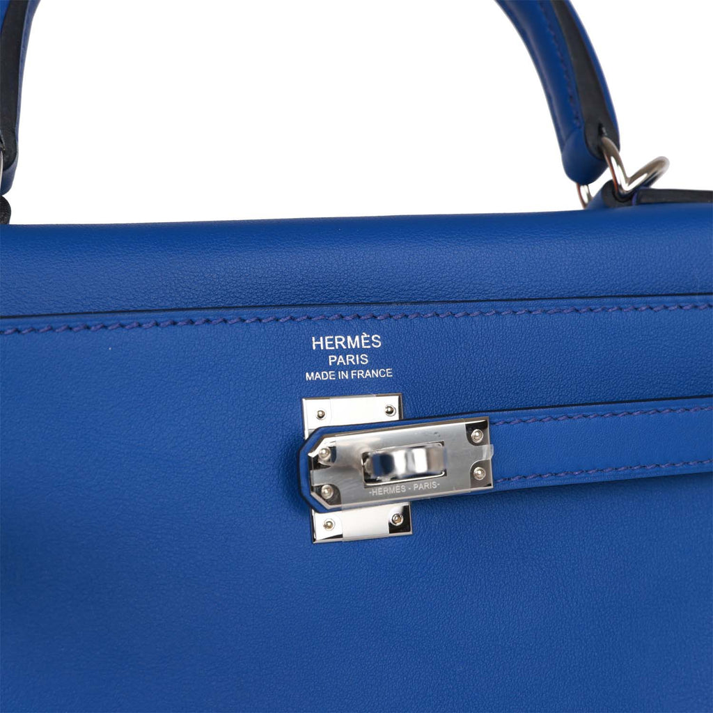 Bleu Royal Swift 25 Handbag M24625