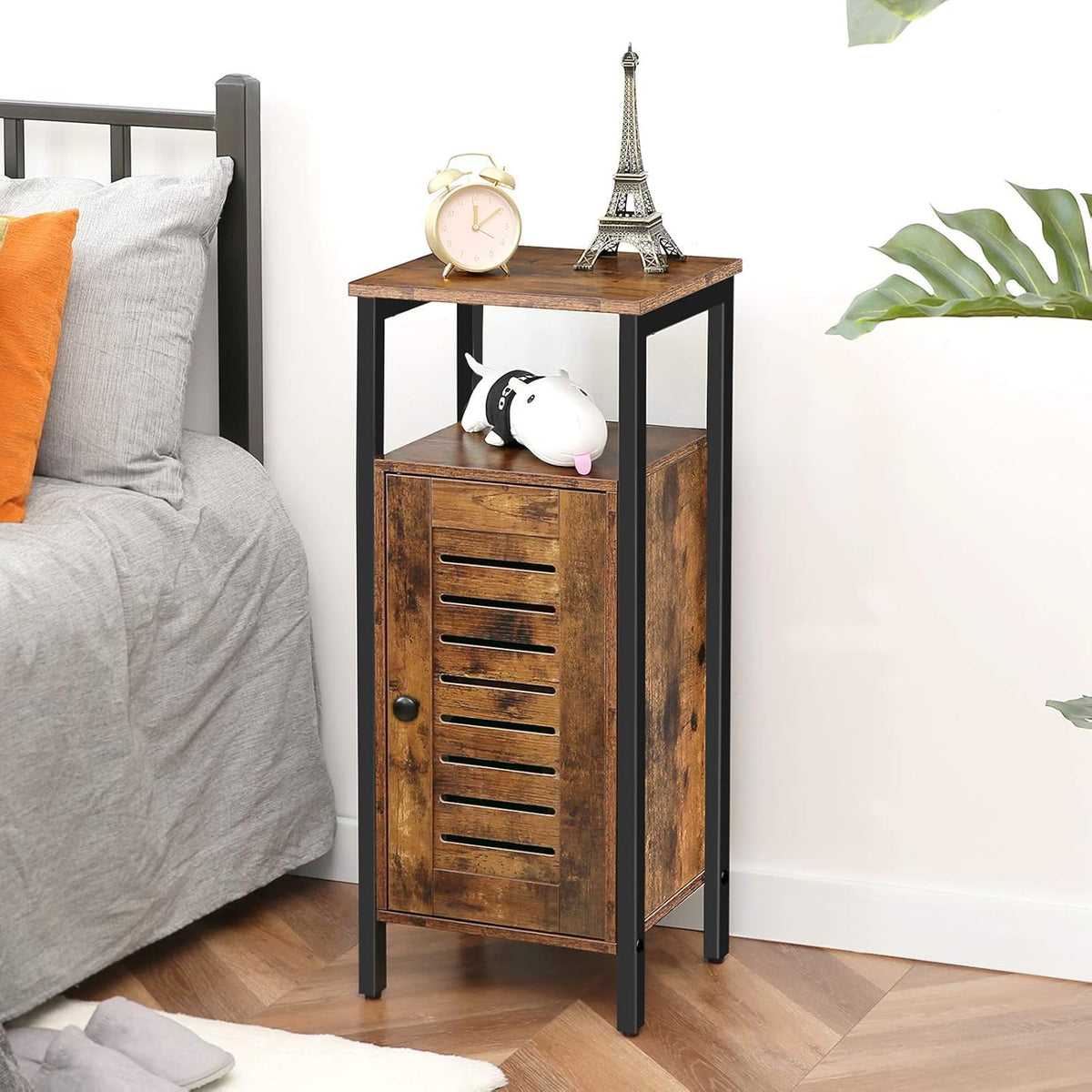Bathroom Cabinet with Doors and Height-Adjustable Shelves N1725